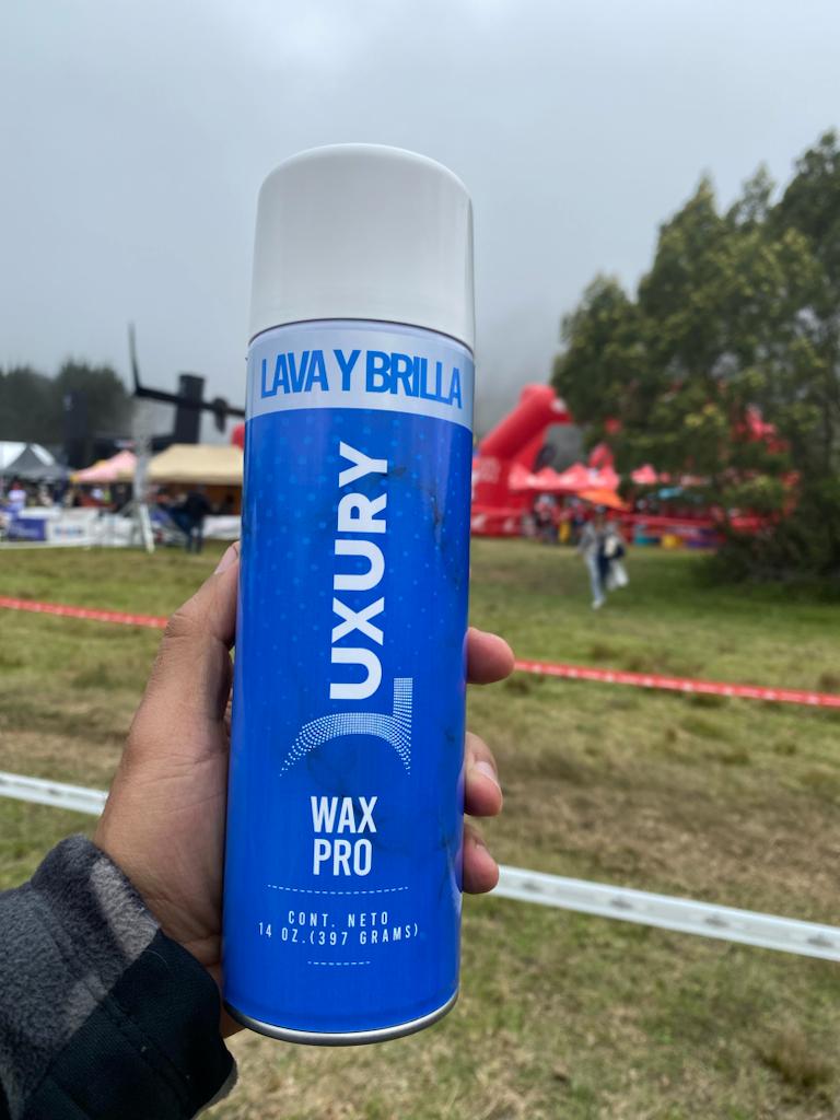 LUXURY LAVA Y BRILLA SIN ESFUERZO